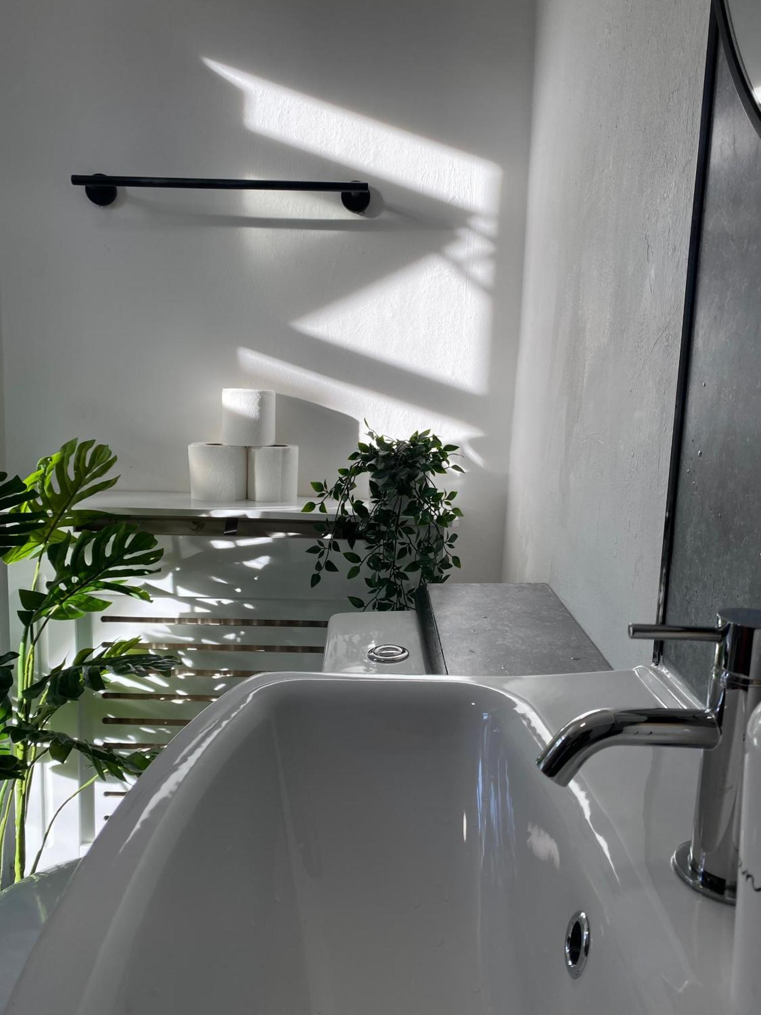 Modern Townhouse-Free Parking-Games Room-Fast W-Ifi Manchester Buitenkant foto